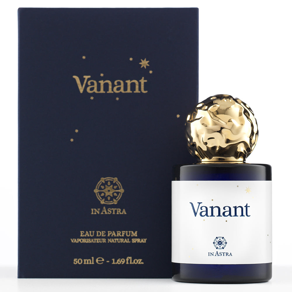 Vanant perfume bottle by Novo Perfumes, sleek glass design with a modern cap, displayed on a neutral background.